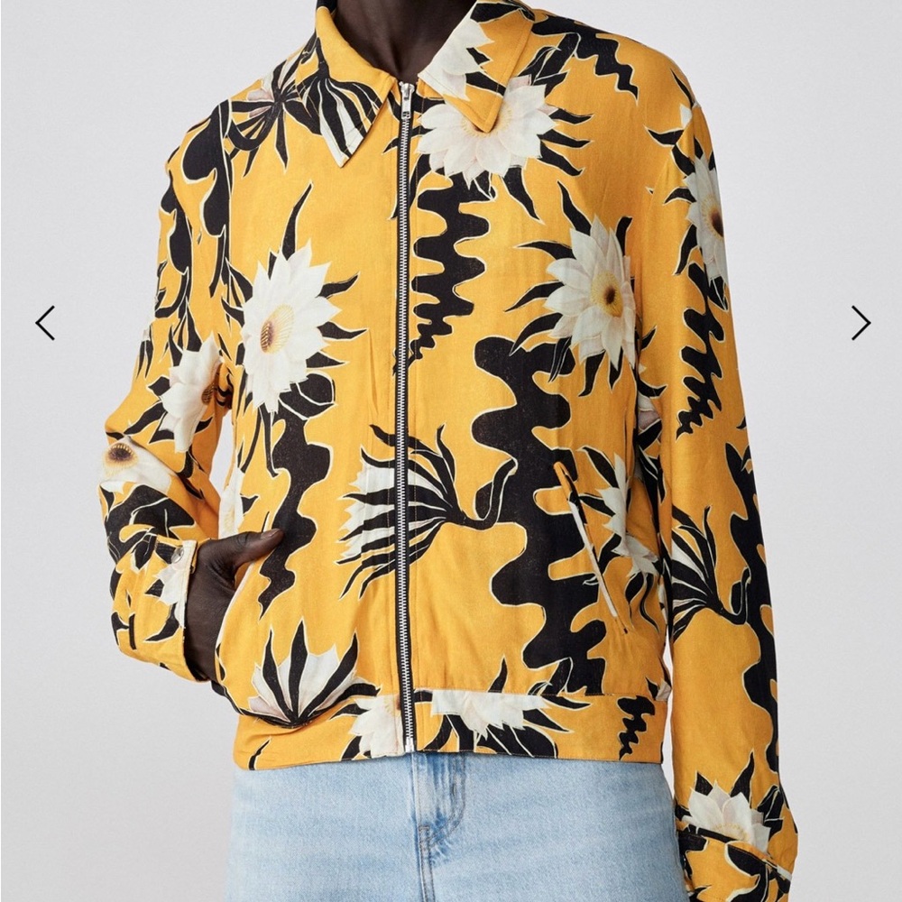 Endless Joy Men’s Yellow and Black Viscose Printed Blouson Jacket NWT